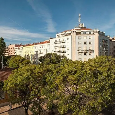 Apartment Gruenes Avila Lissabon